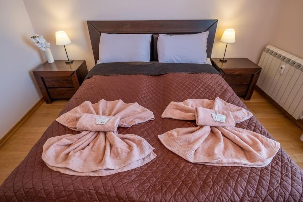 Aristocratic Place, TOP location