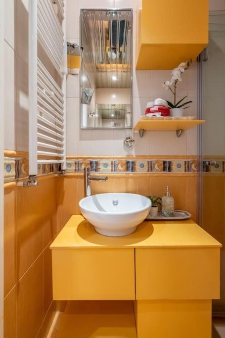Aristocratic Place, TOP location