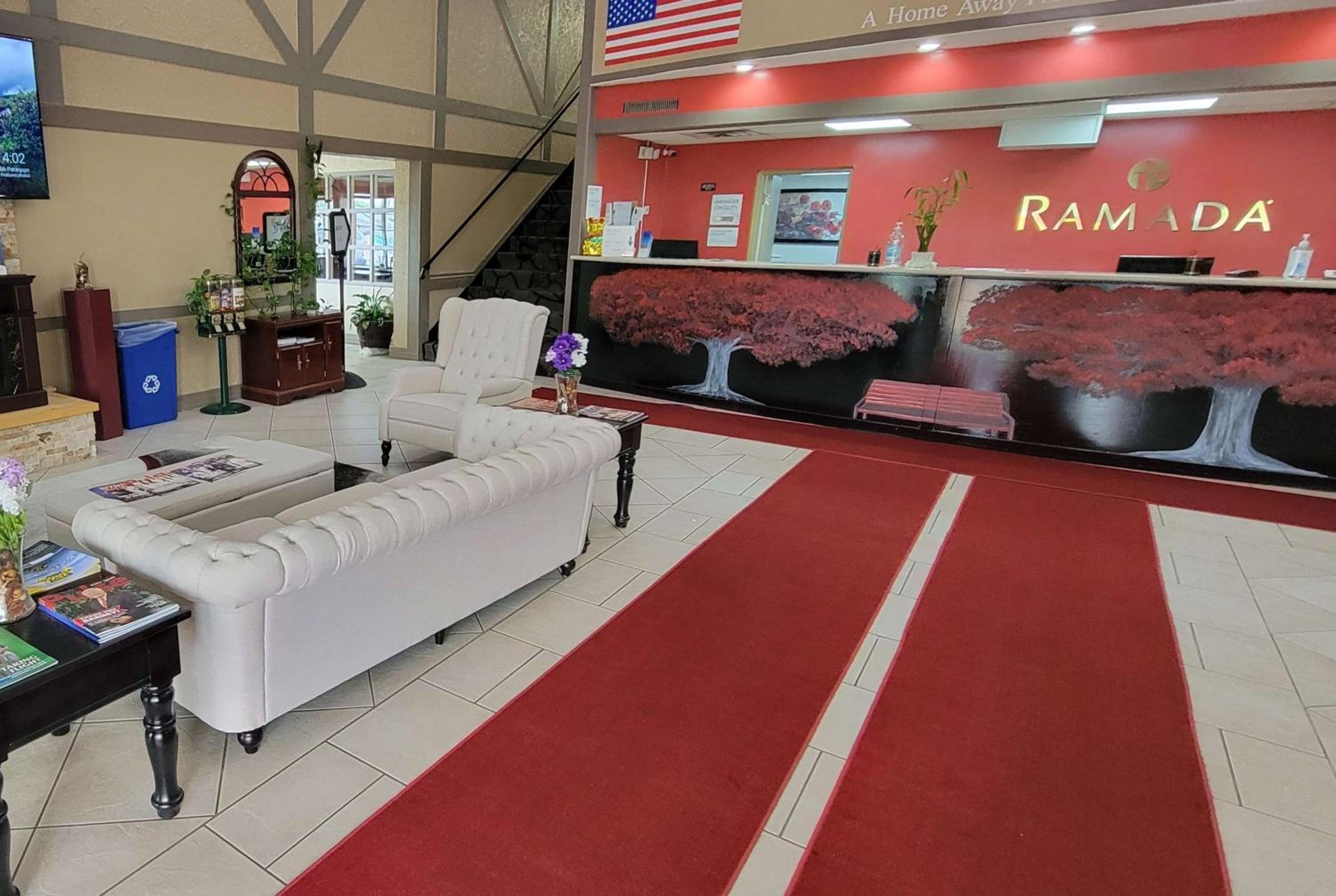 Ramada by Wyndham Mountain Home view 3