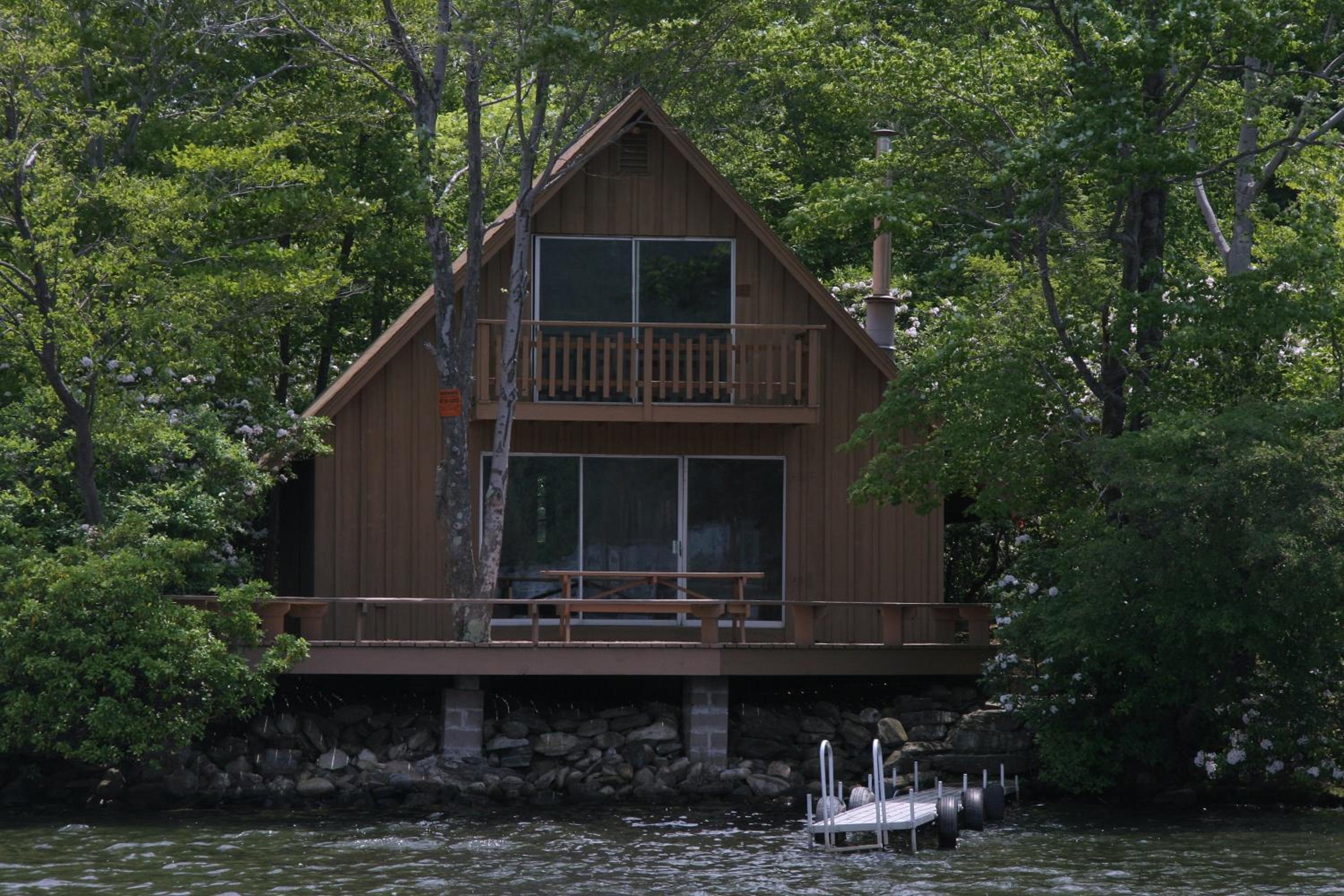 Captains Cabin - Cozy Cabin in Laurel Island view 3