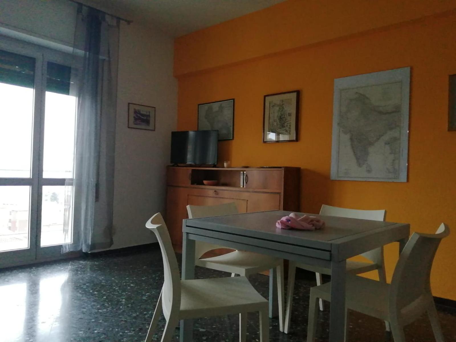 Finalmarina two-rooms apartment 300 mt from the beach with sea view view 4