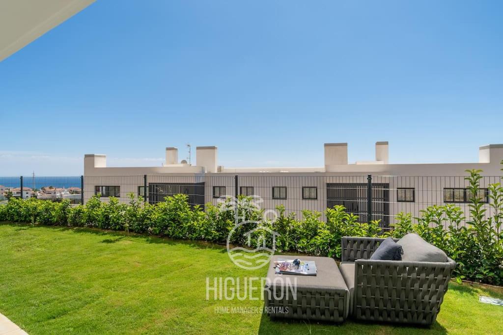 HigueronRentals Garden Villa jacuzzi