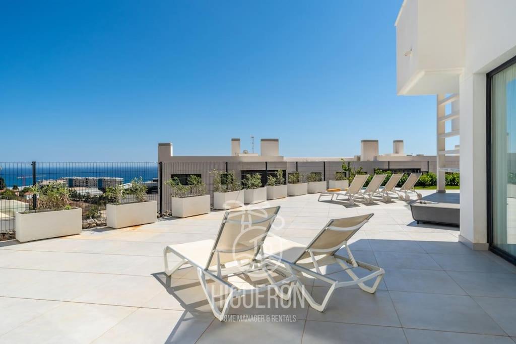 HigueronRentals Garden Villa jacuzzi