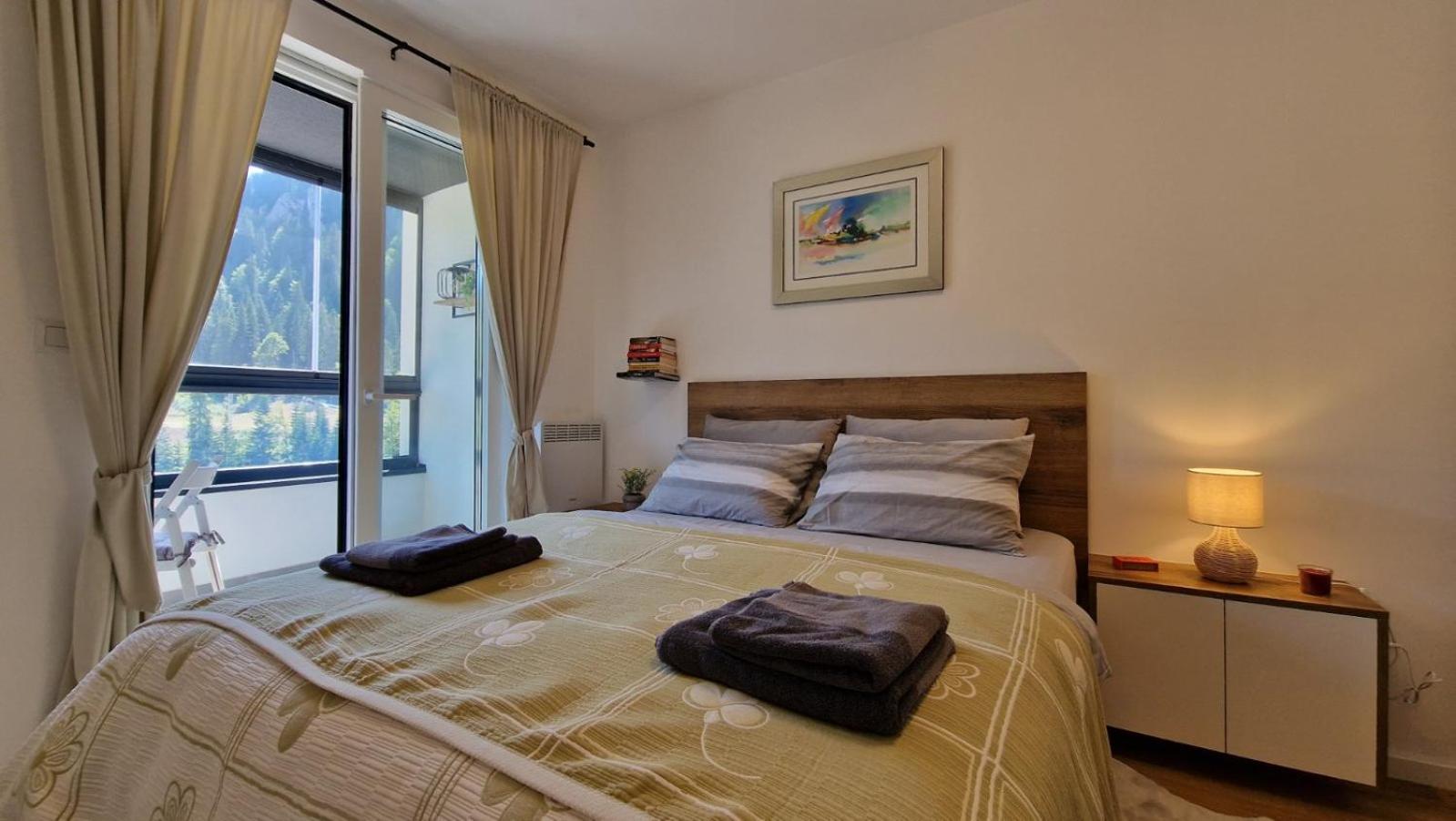 Engadin's 1BDR Apartment near Ski lift