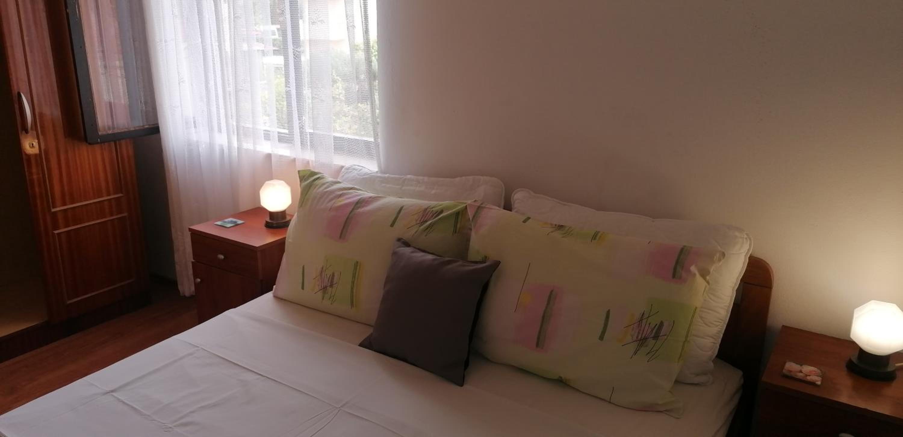 Apartments Srhoj view 4
