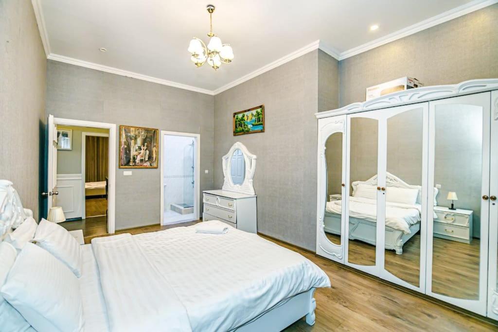 Baku Apartment CH
