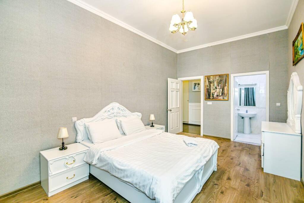 Baku Apartment CH