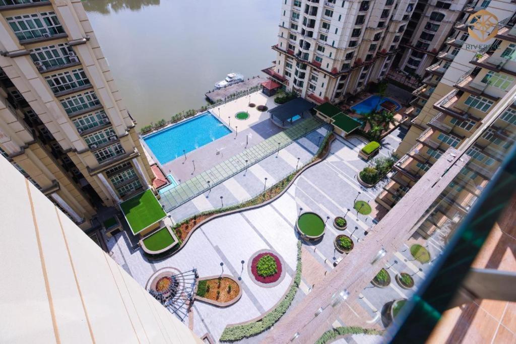 Kuching Riverine Diamond Resort