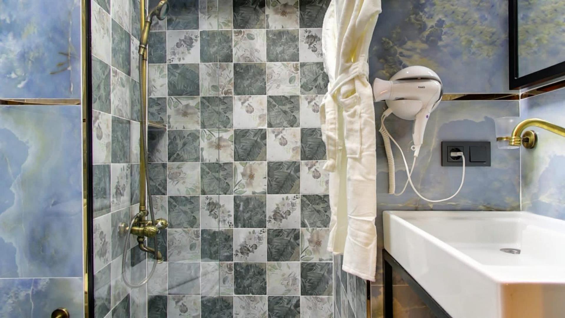 Wonder Wood Otel - Image 51