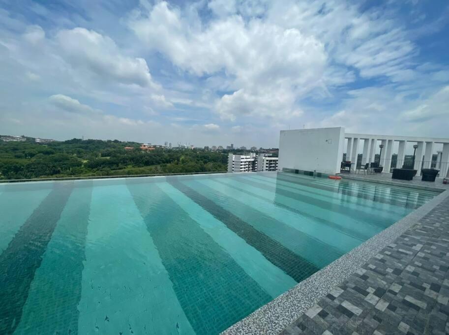 SGA SuriaJelutong