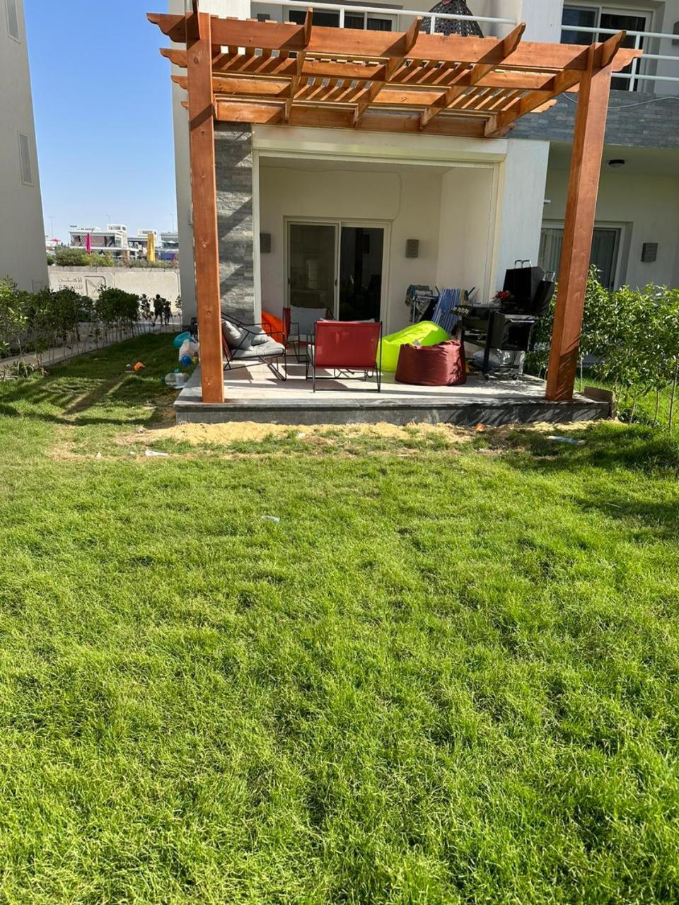 2 Bedroom Modern Garden Grill Chalet view 2