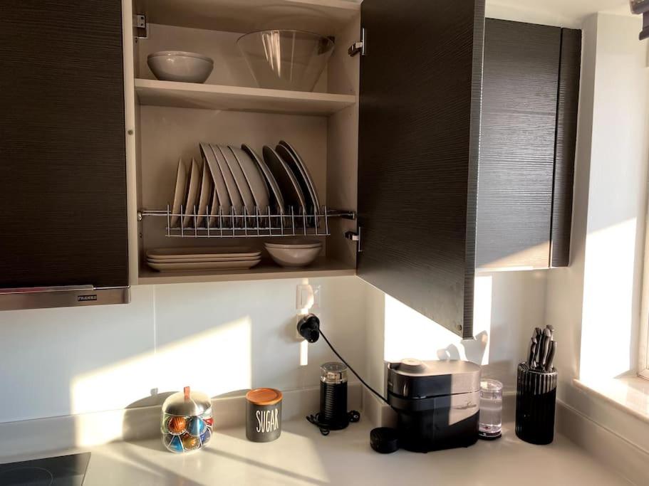 Spacious and Sunkissed 3BR & 2 Bathrooms Apartment
