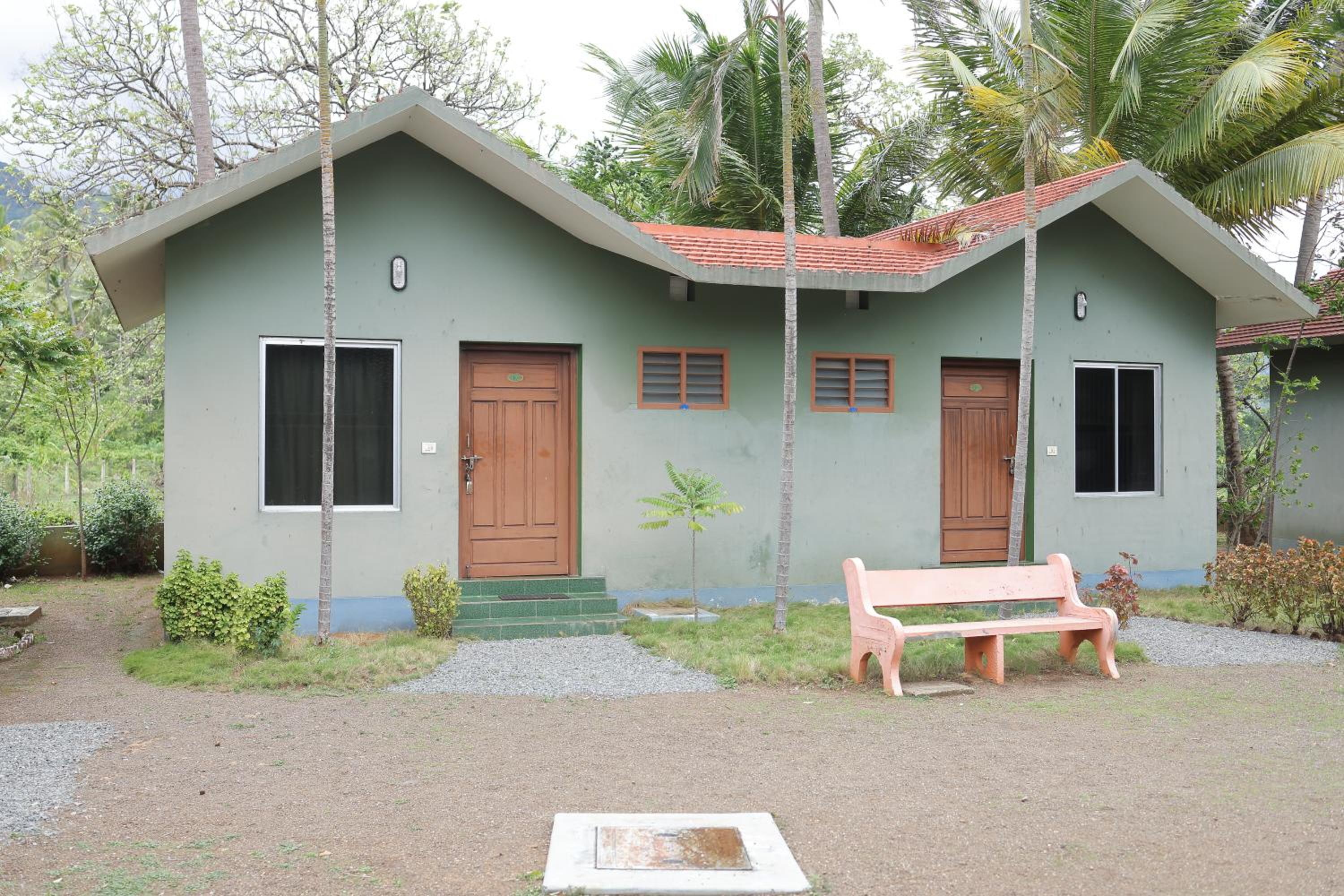 Kuttralam Resorts