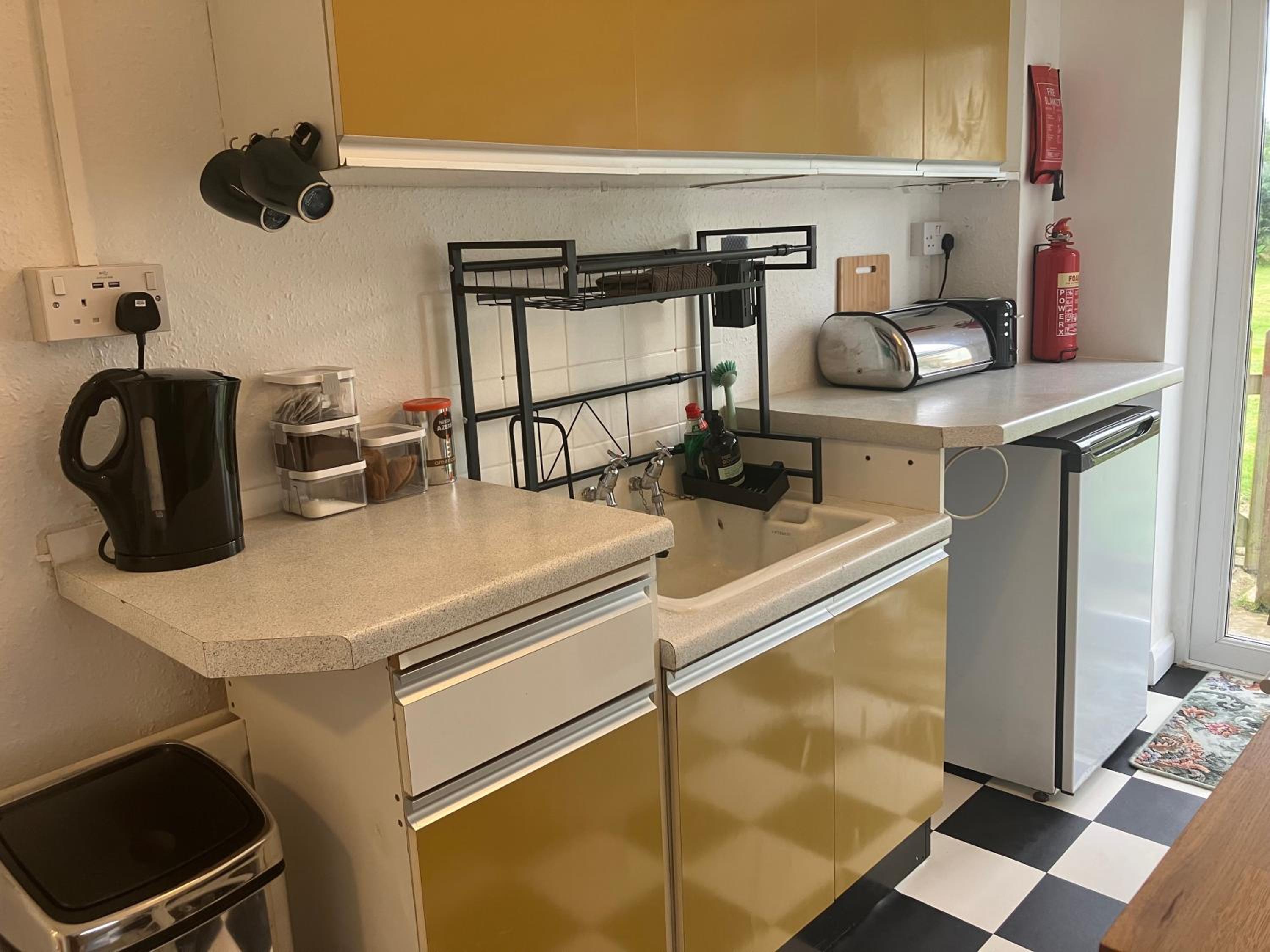 Bude Vacations - The Highborough Bedsit - Property Image 4