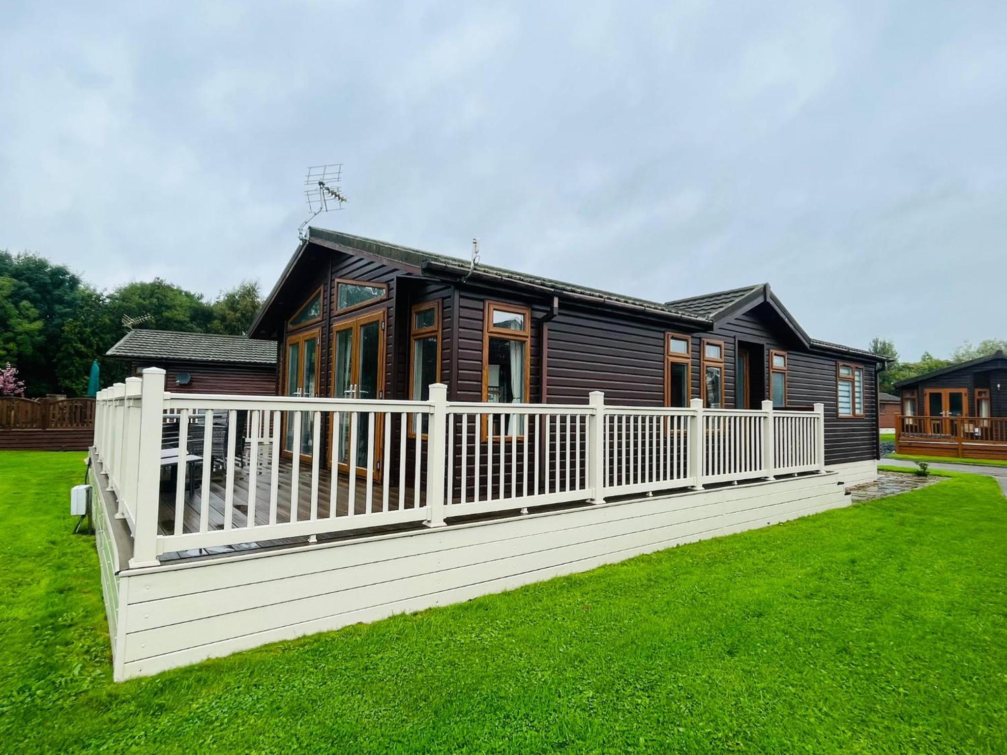 Hotel The Crystal Lodge With Hot Tub Malton