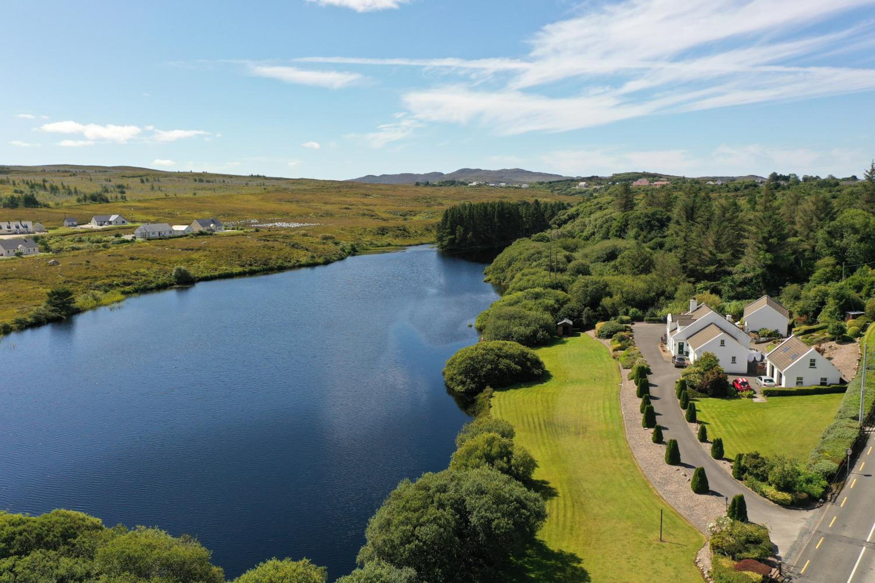 Simply Donegal Adrihidbeg Cottage view 2