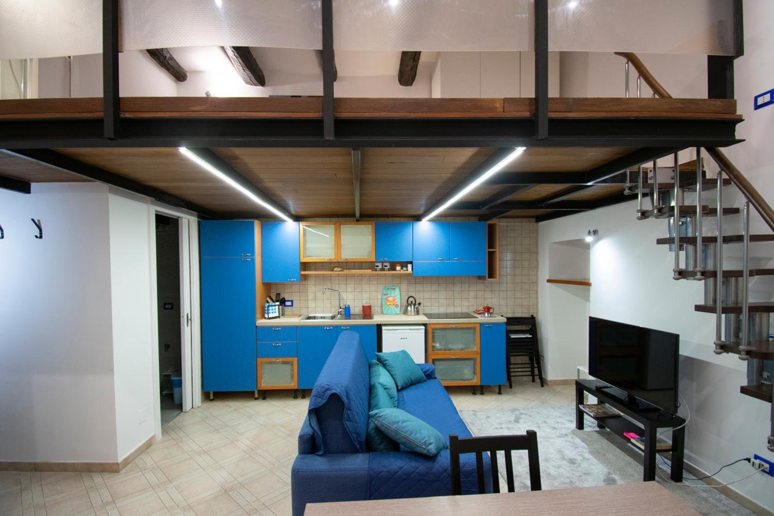 Tom apartments