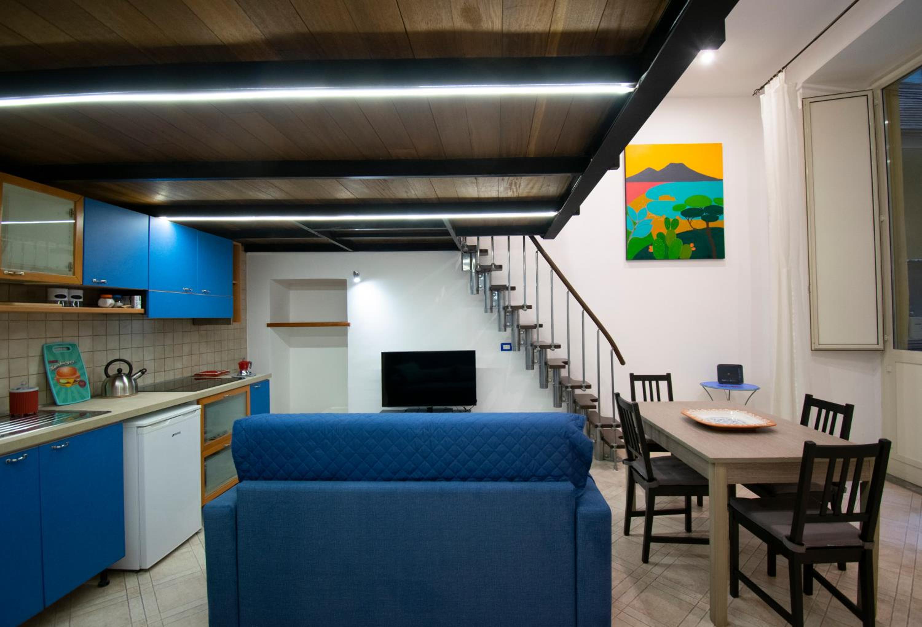 Tom apartments