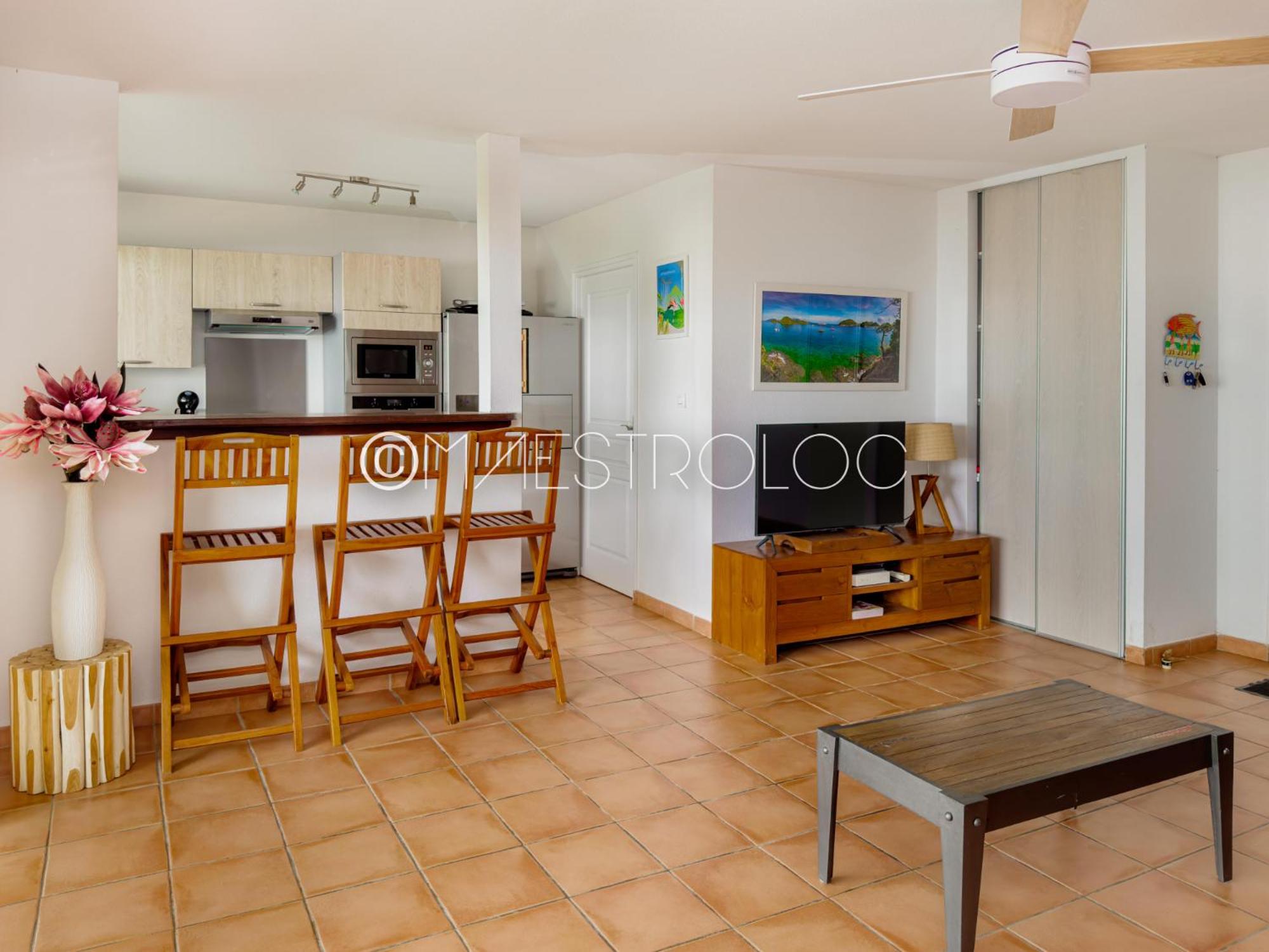 Promo ! La Villa Caraïbes avec Jacuzzi et Proche de la Plage du Bourg ! view 3