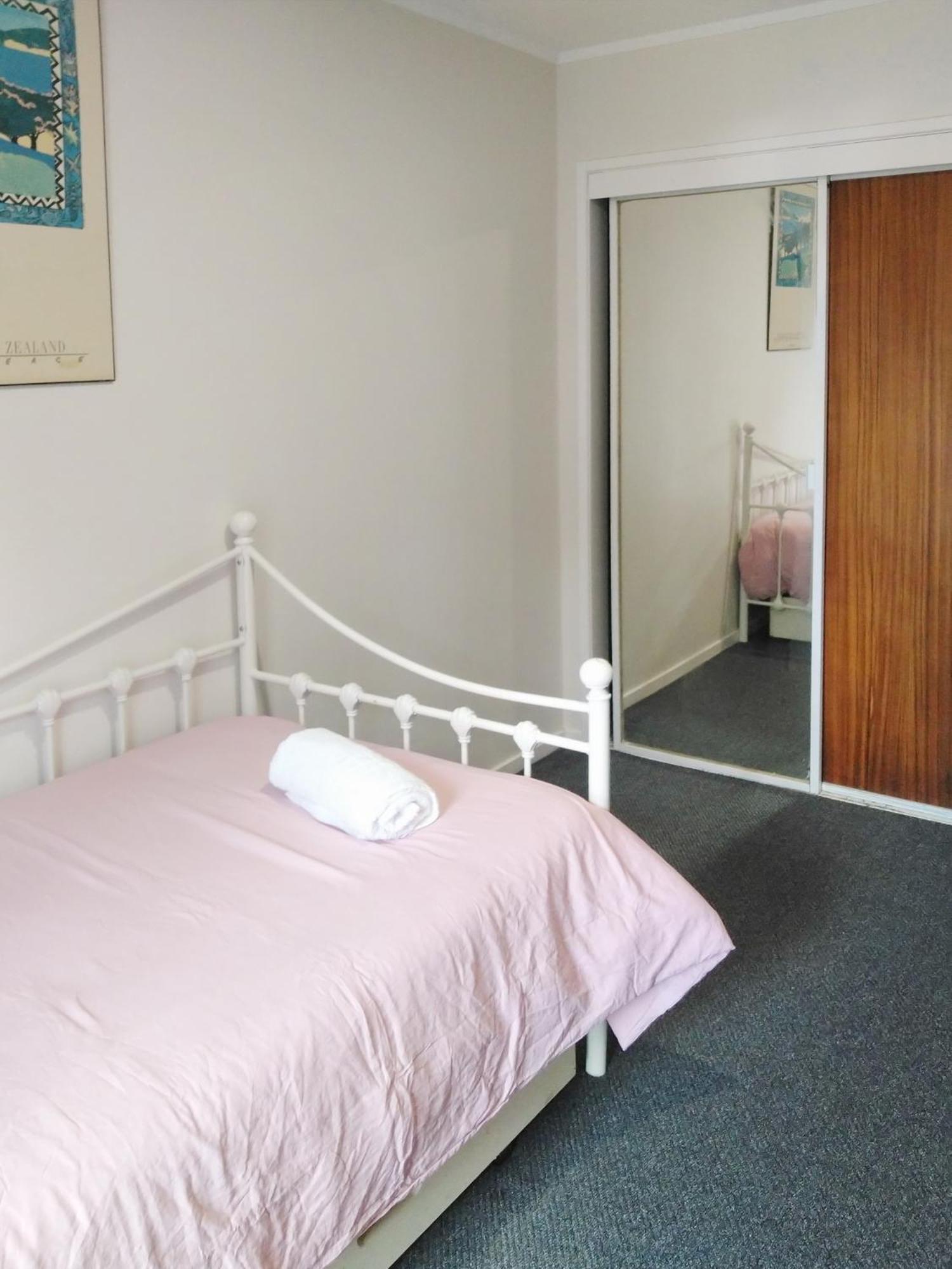 Big family house Easy to Airport