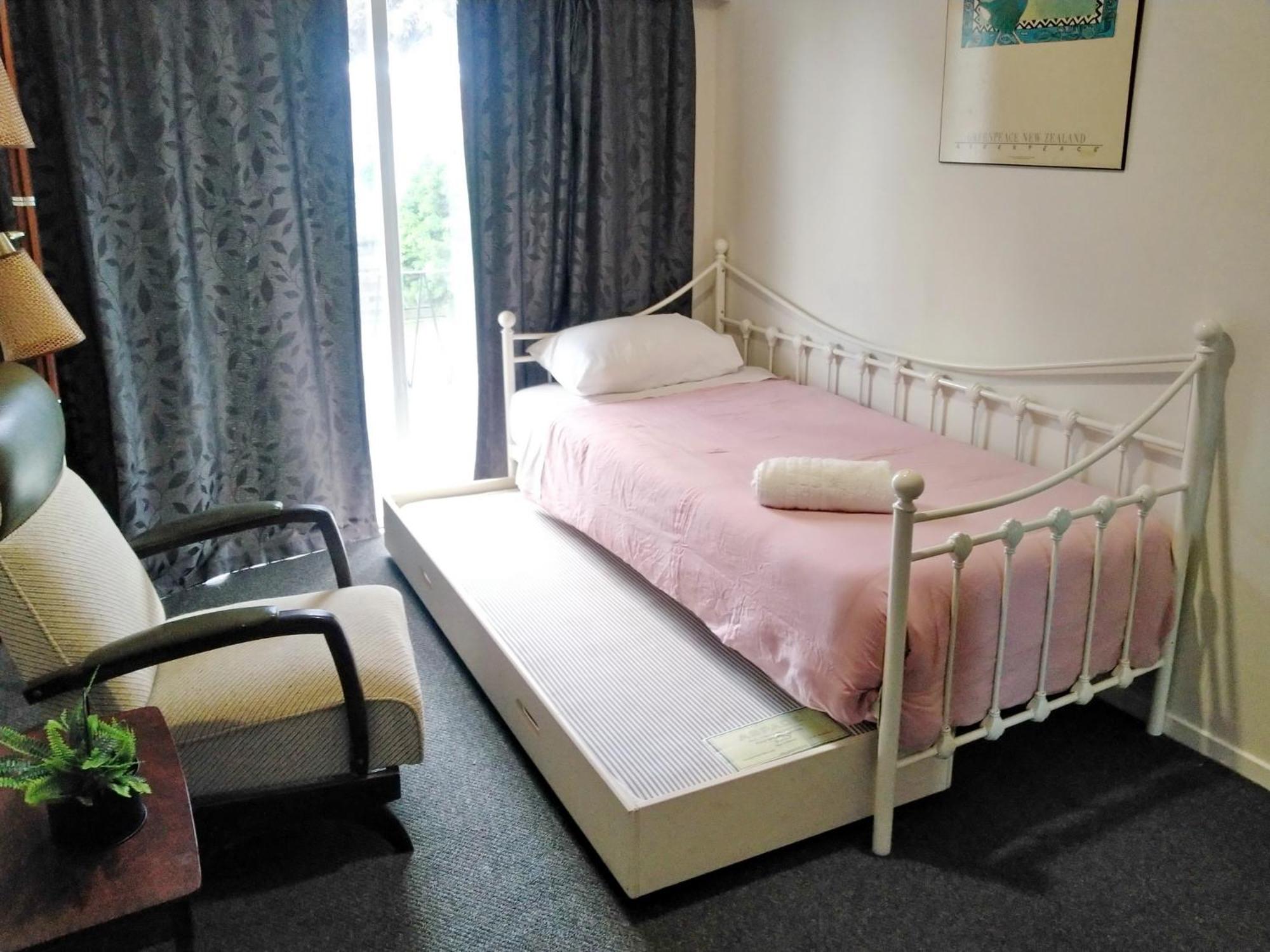 Big family house Easy to Airport
