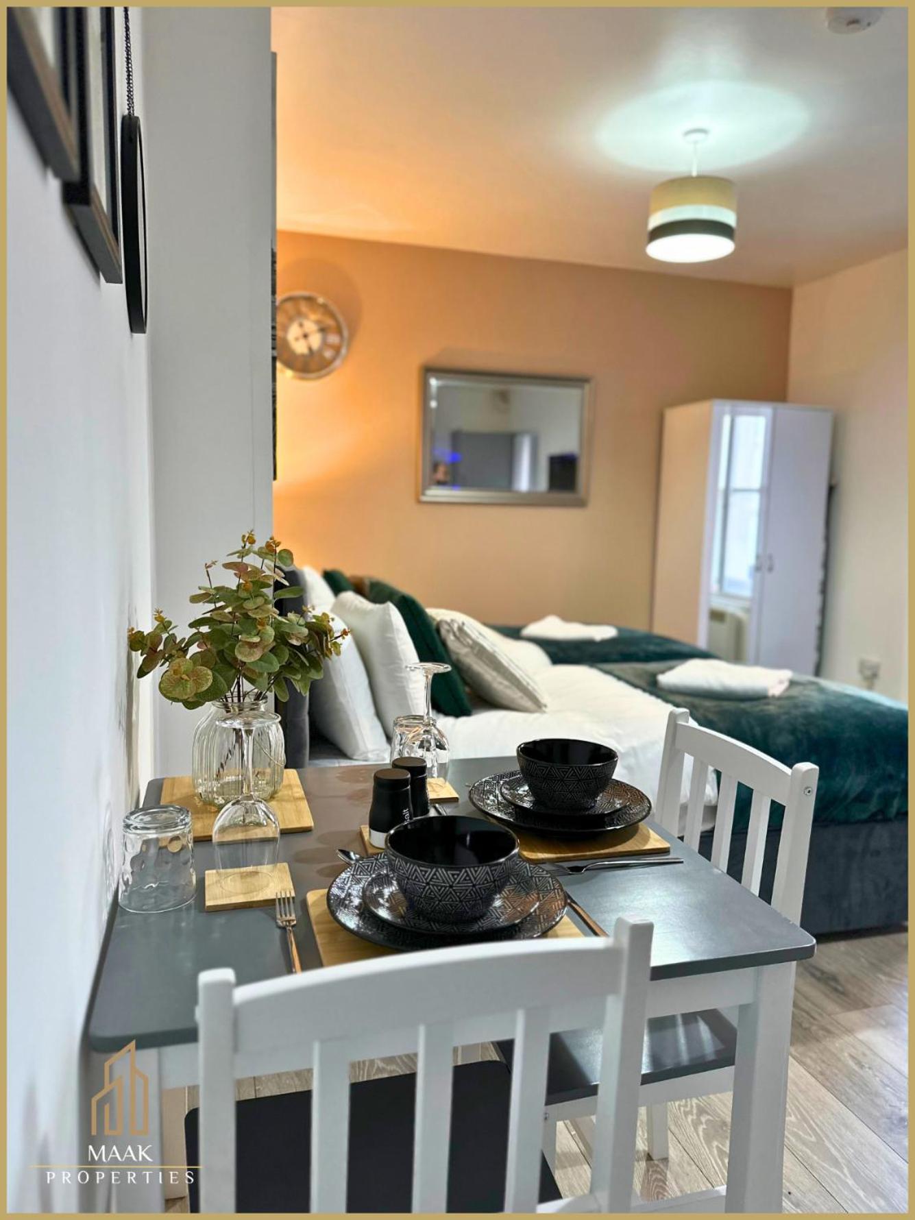 Minehead Suite
