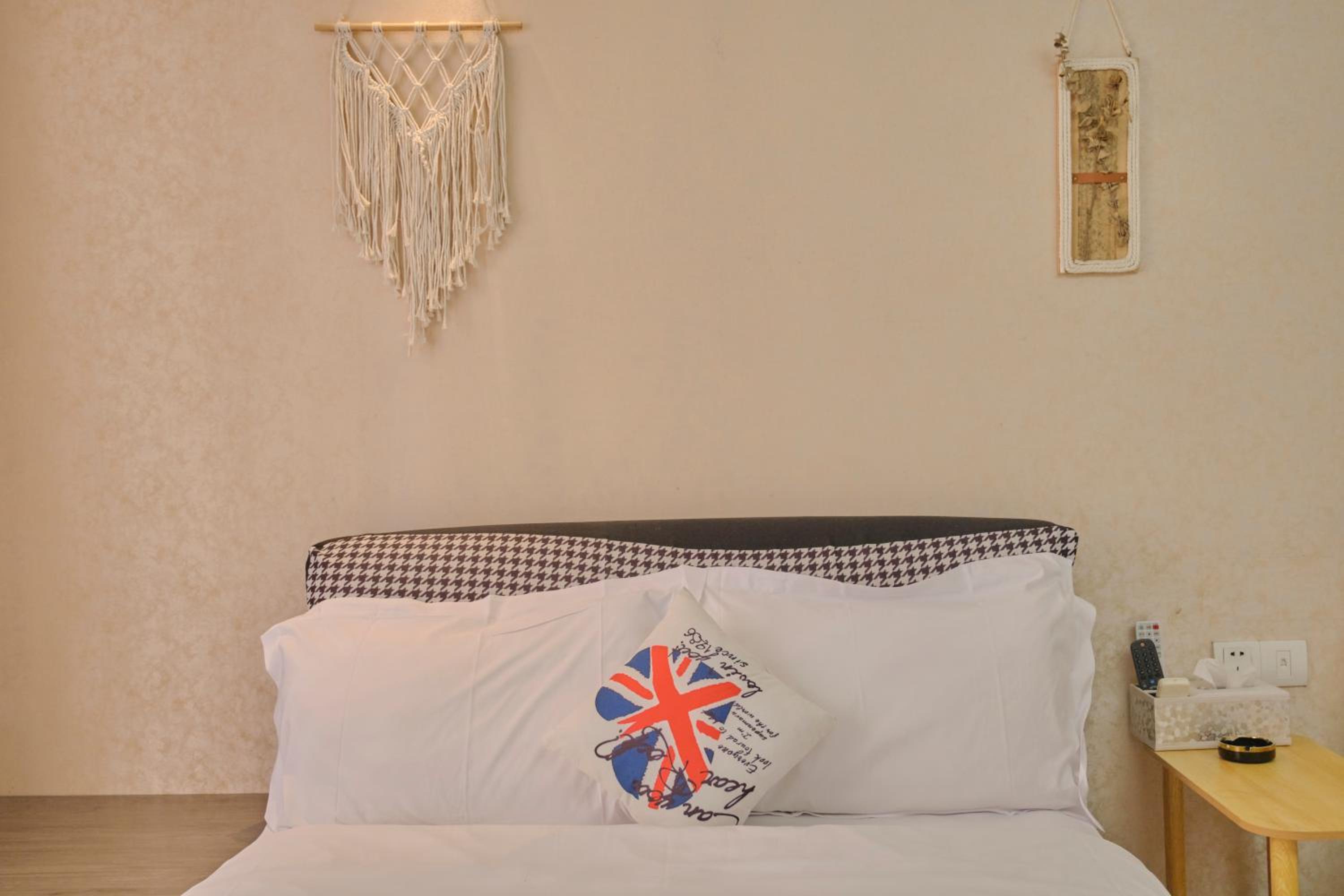 Guangzhou Uhome Service Apartment