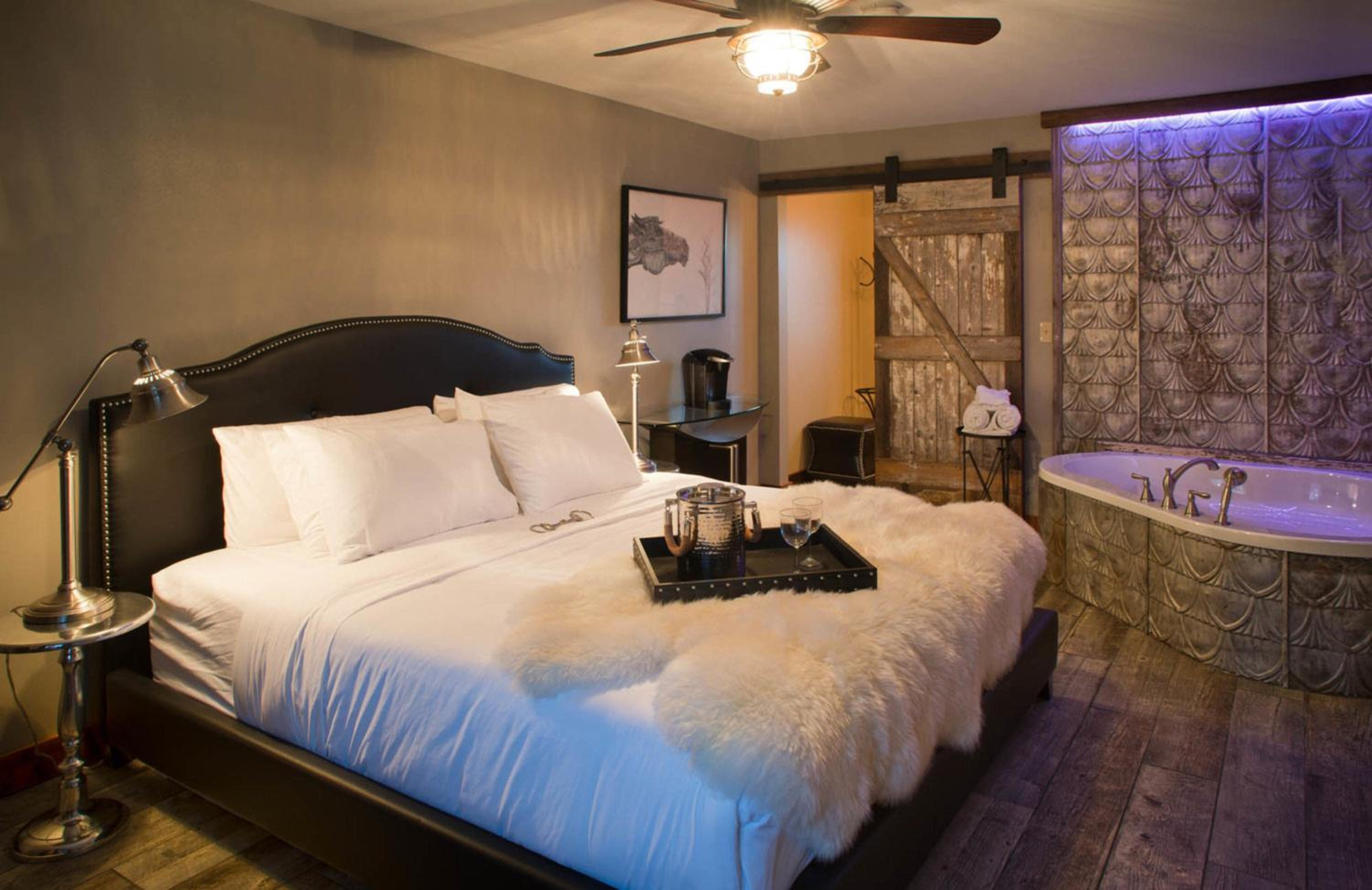 Maxwell Mansion Hotel
