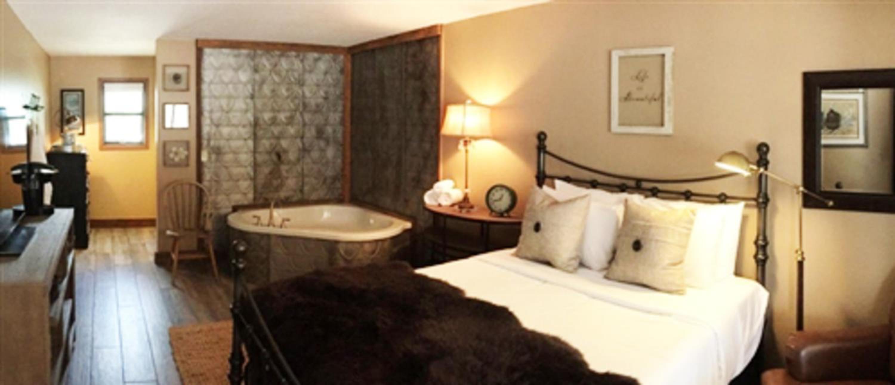 Maxwell Mansion Hotel