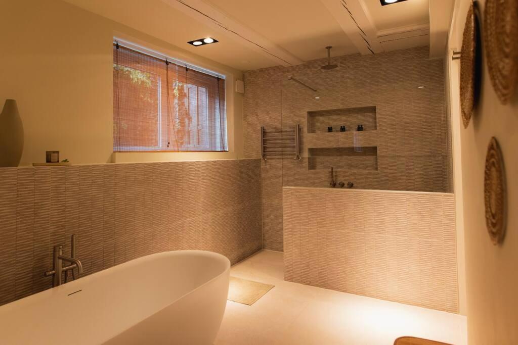Newly renovated luxurious 200 SQM loft in city centre