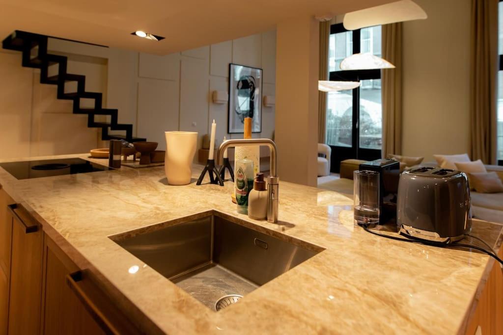 Newly renovated luxurious 200 SQM loft in city centre