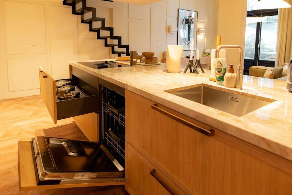 Newly renovated luxurious 200 SQM loft in city centre