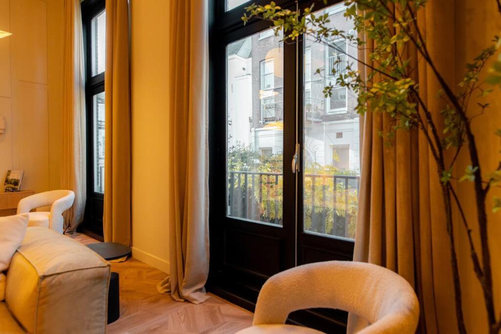 Newly renovated luxurious 200 SQM loft in city centre