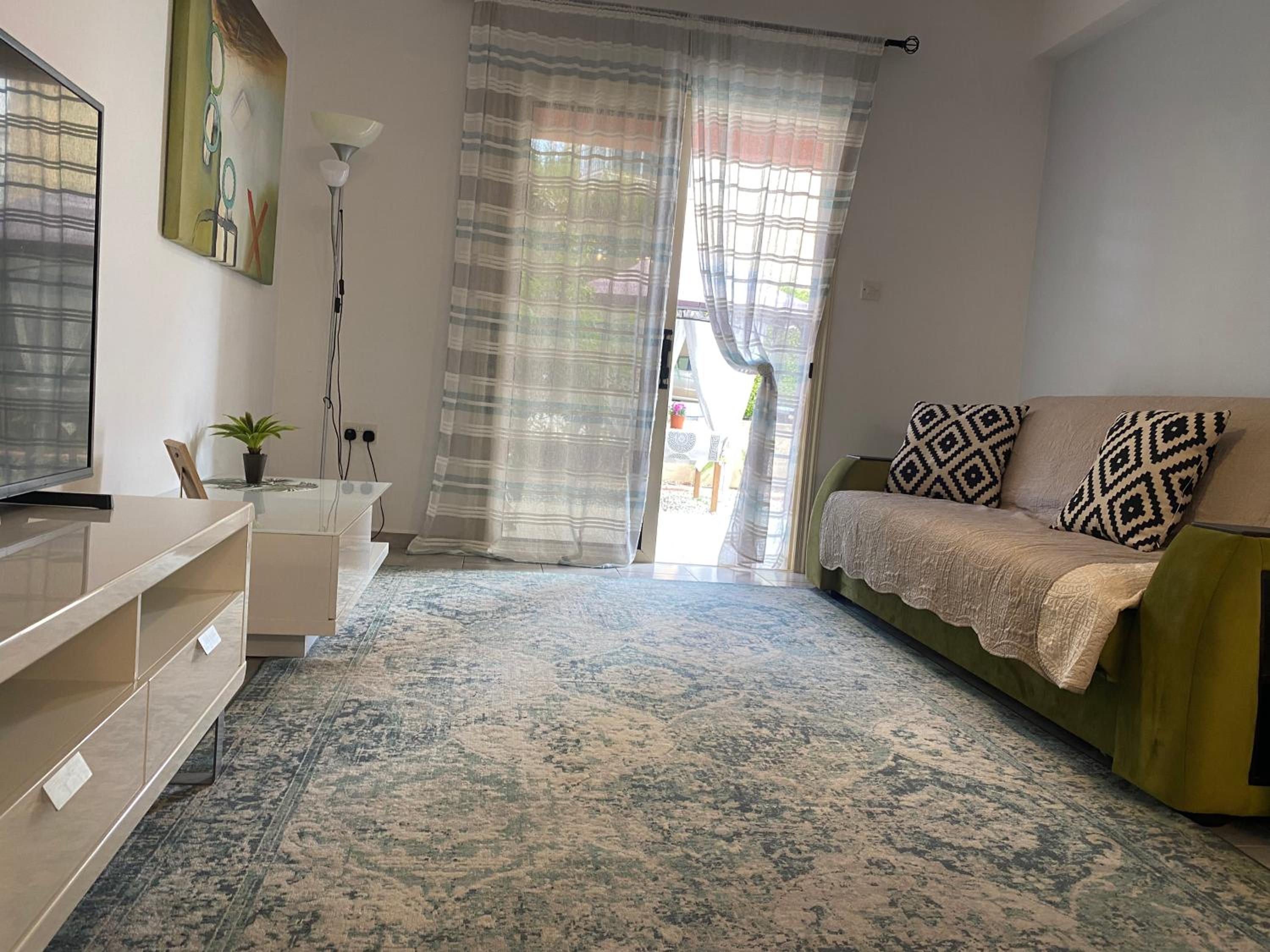 beautiful apartment near the sea and a large private garden view 4