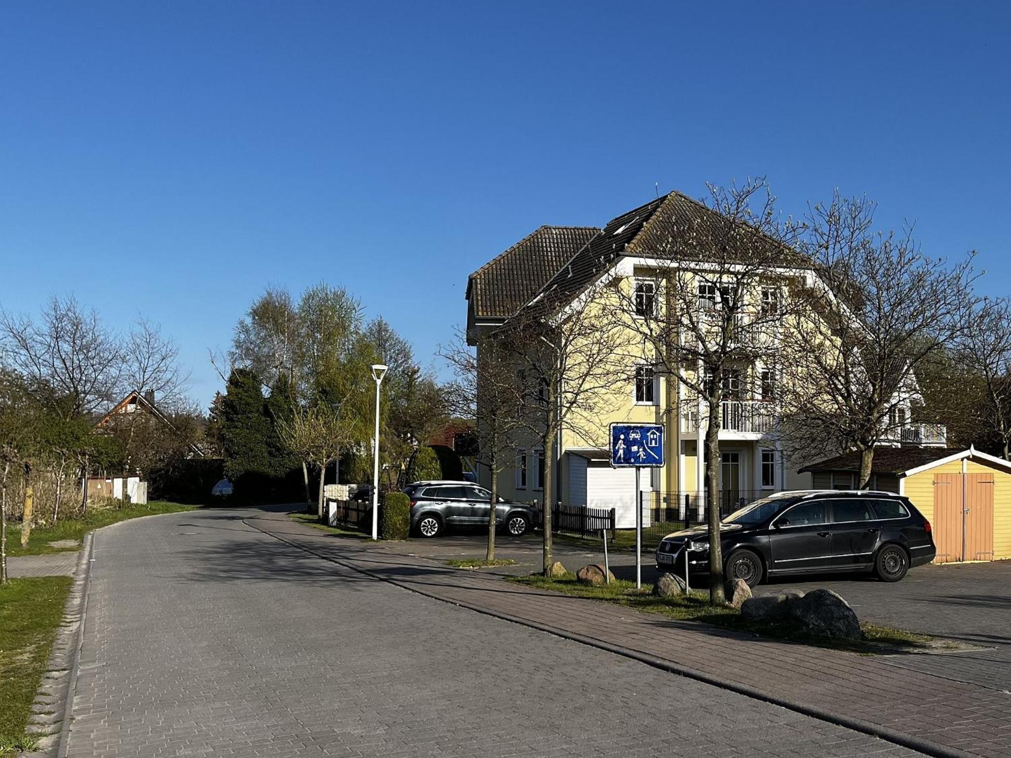 Bernsteinhaus Whg 1, strandnah mit Kamin und WLAN