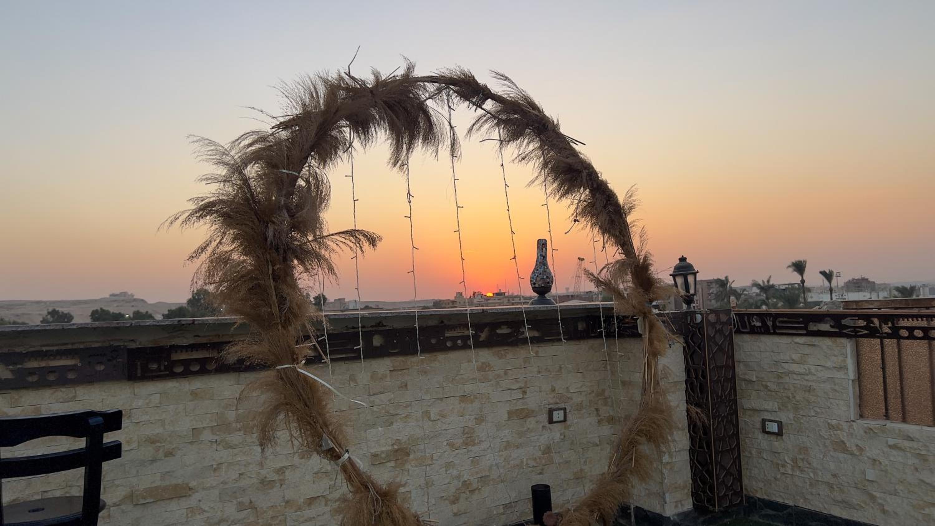 King Cheops Inn - Pyramid View