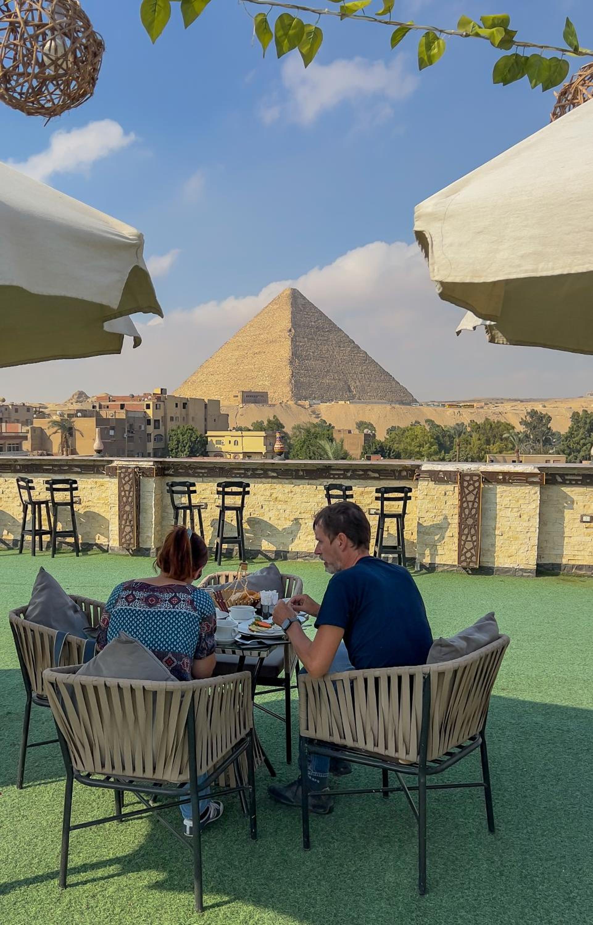 King Cheops Inn - Pyramid View