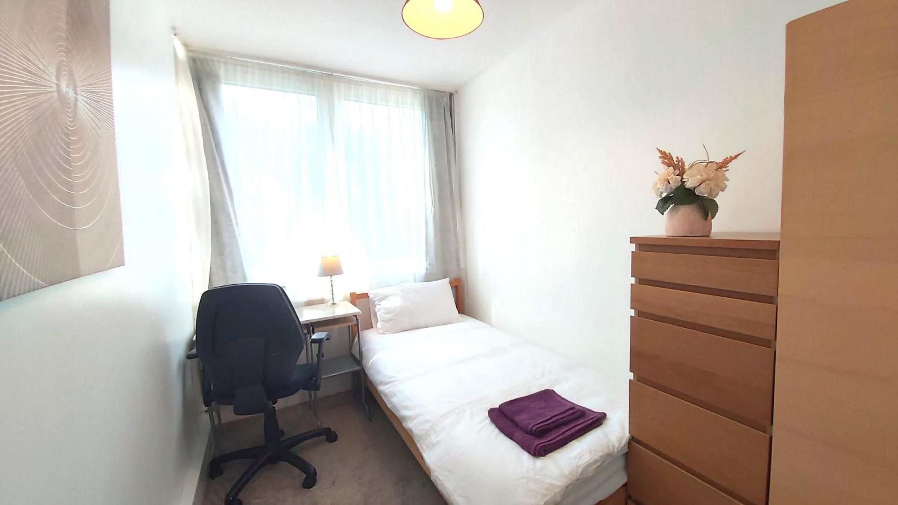 London Oldbury house rooms