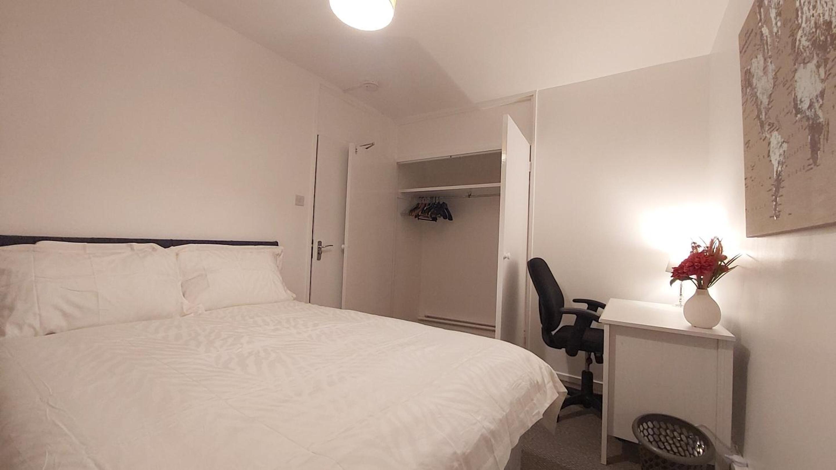 London Oldbury house rooms