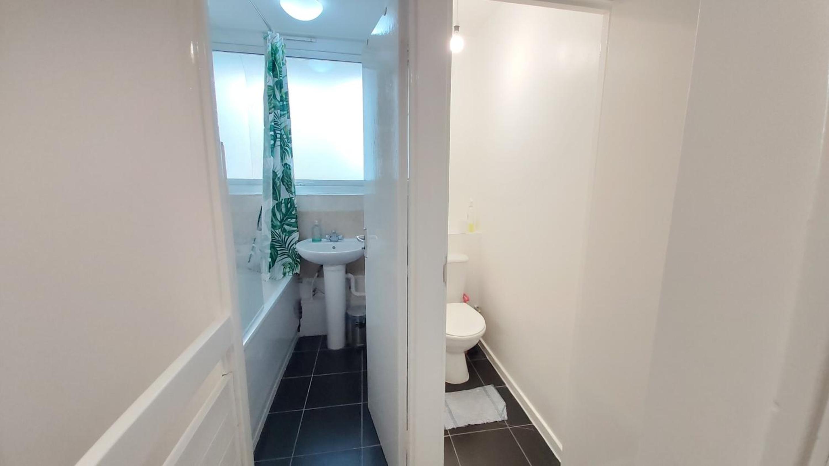 London Oldbury house rooms