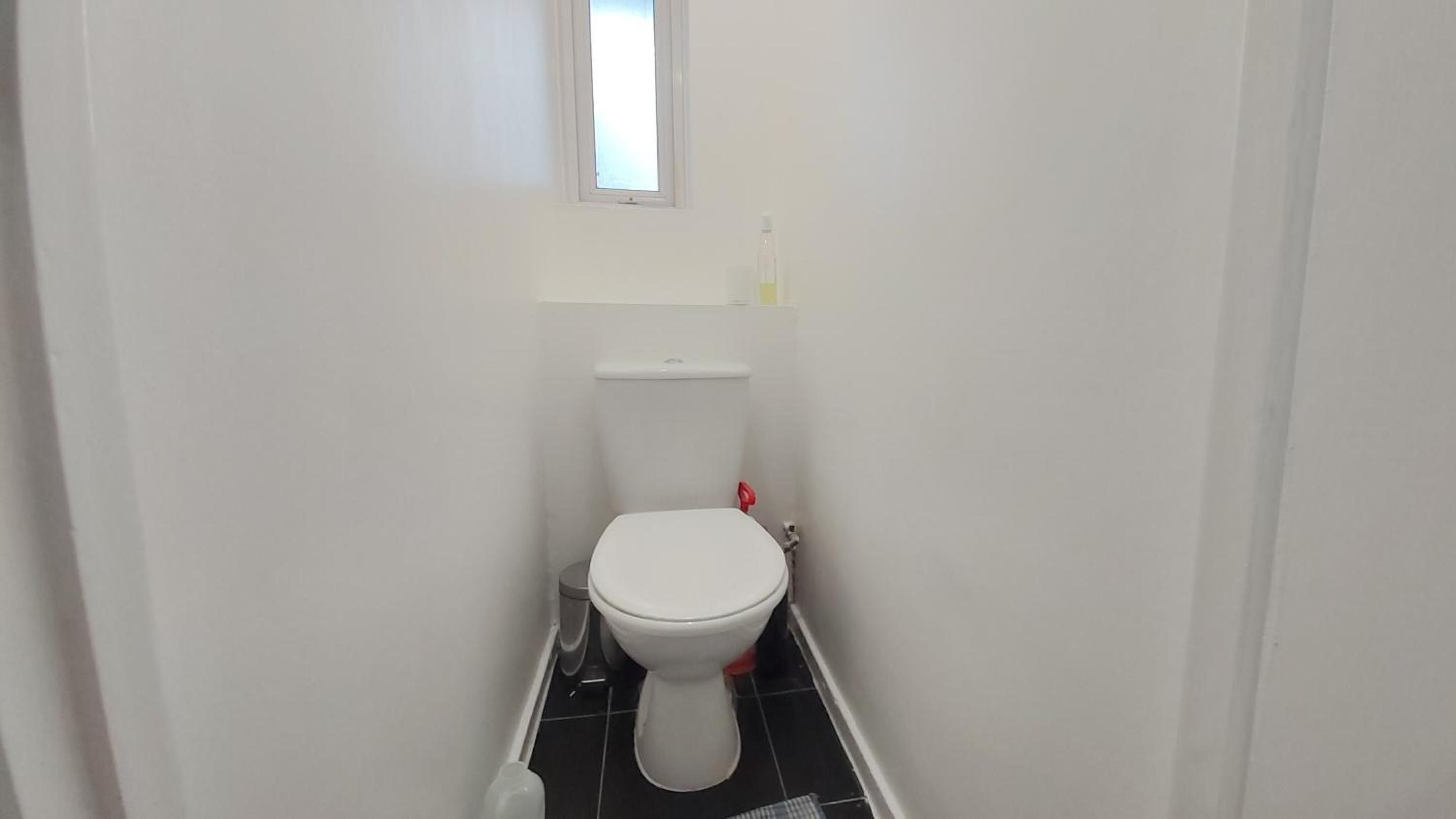 London Oldbury house rooms