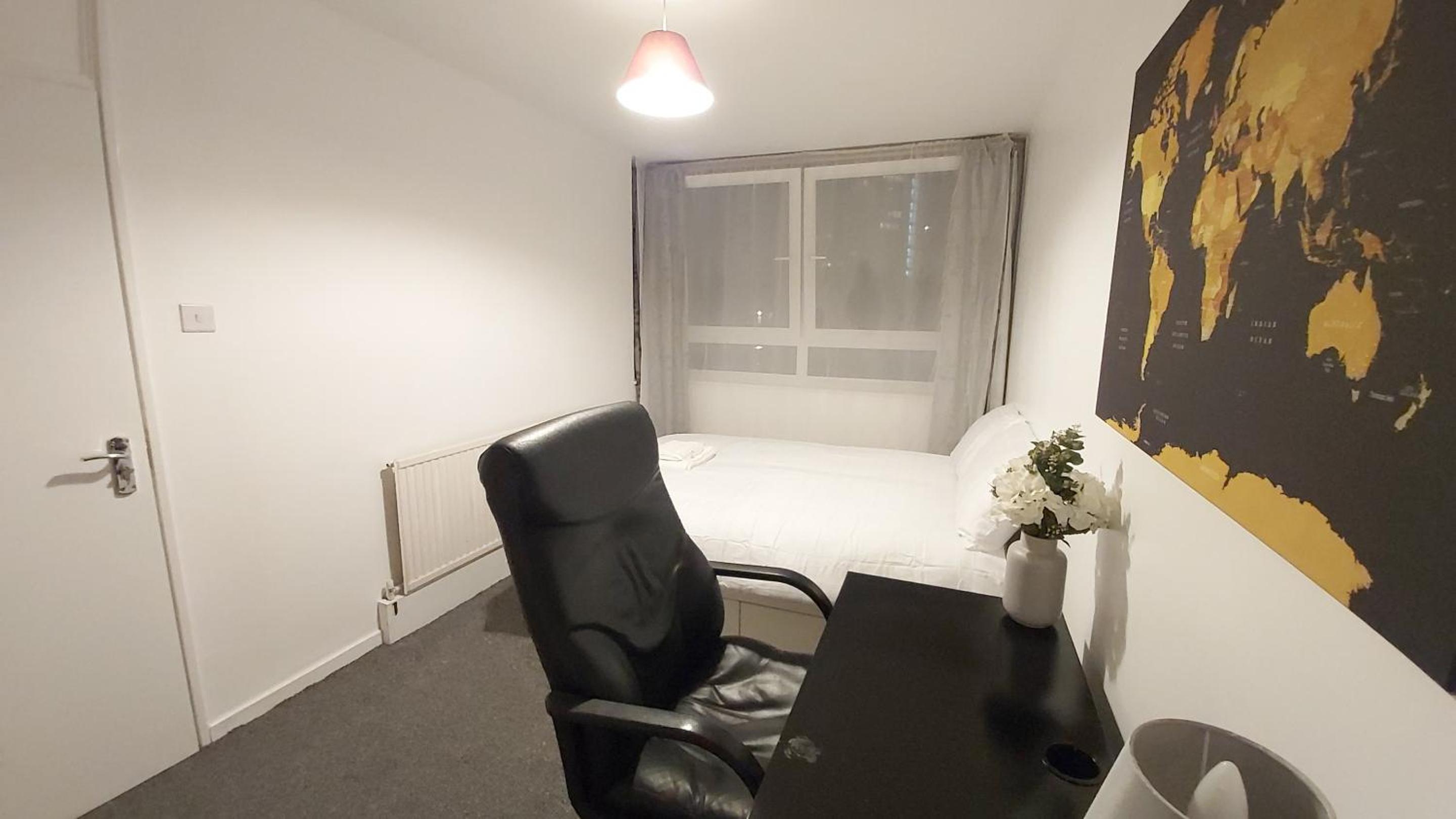 London Oldbury house rooms