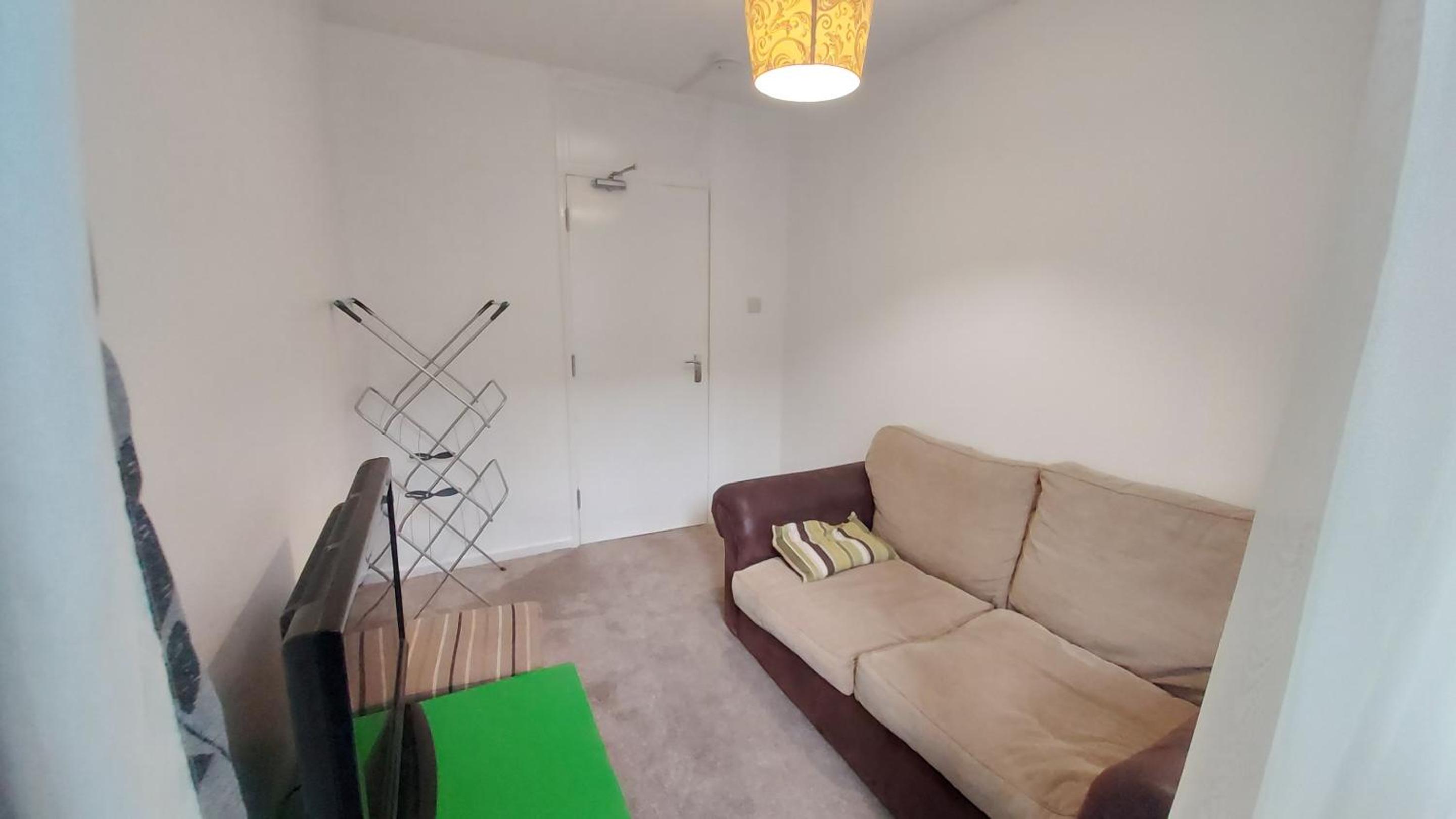 London Oldbury house rooms