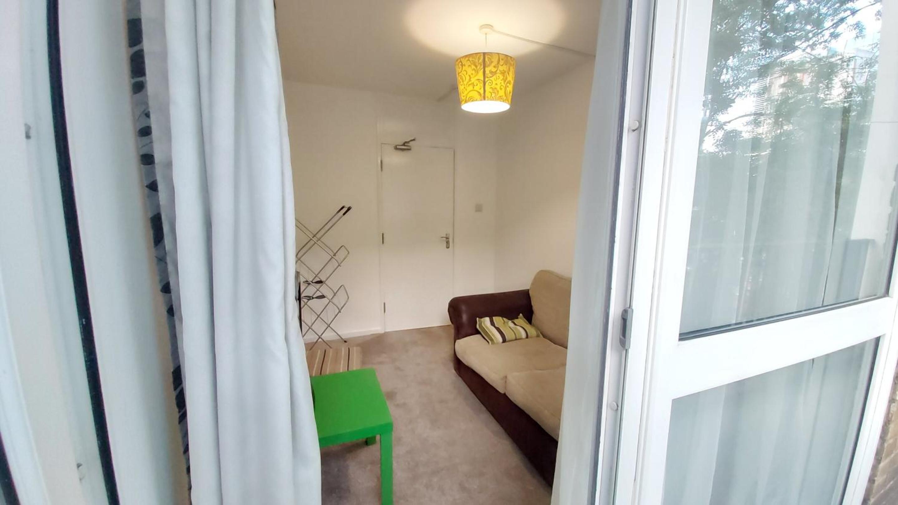 London Oldbury house rooms