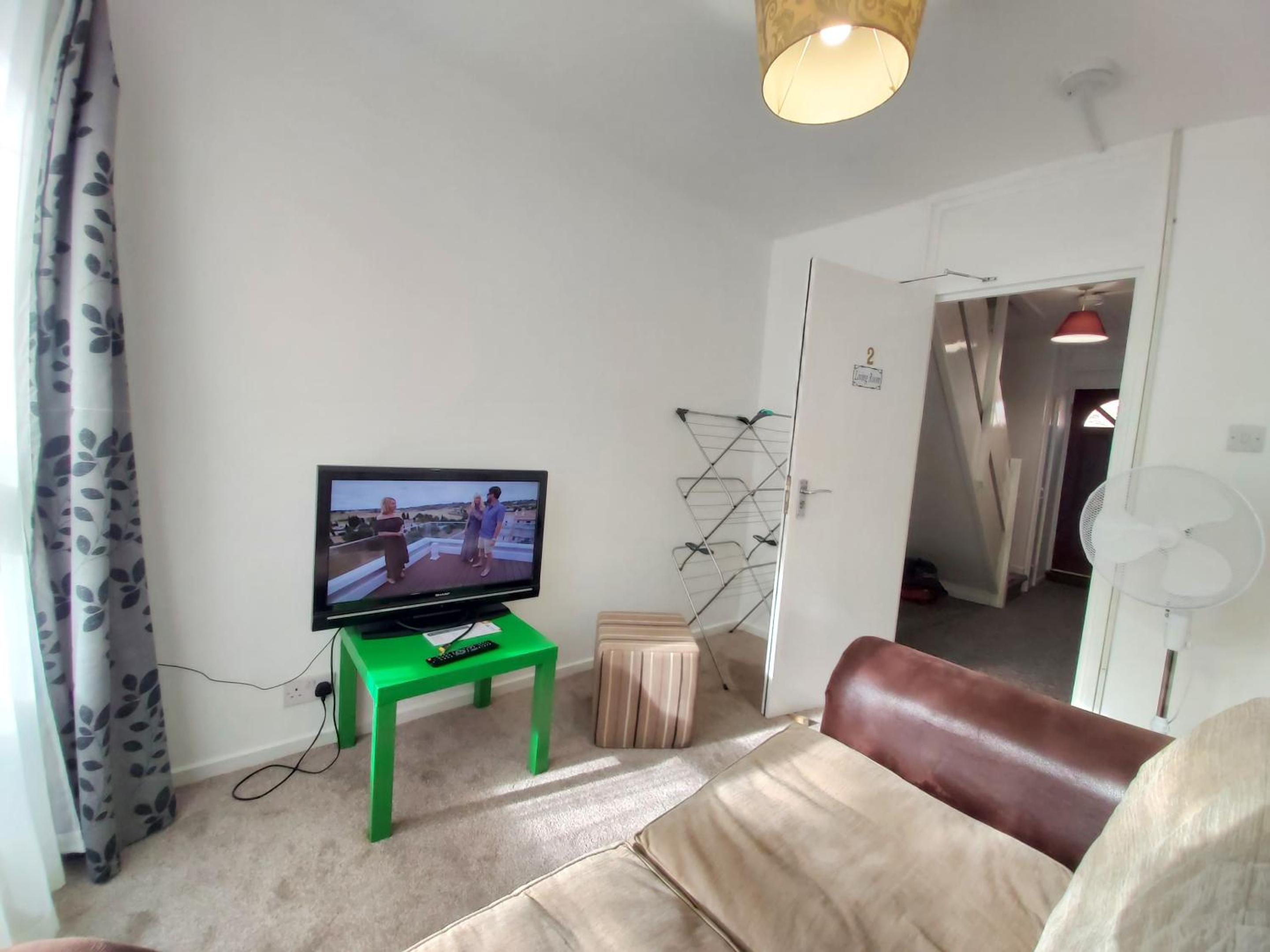 London Oldbury house rooms