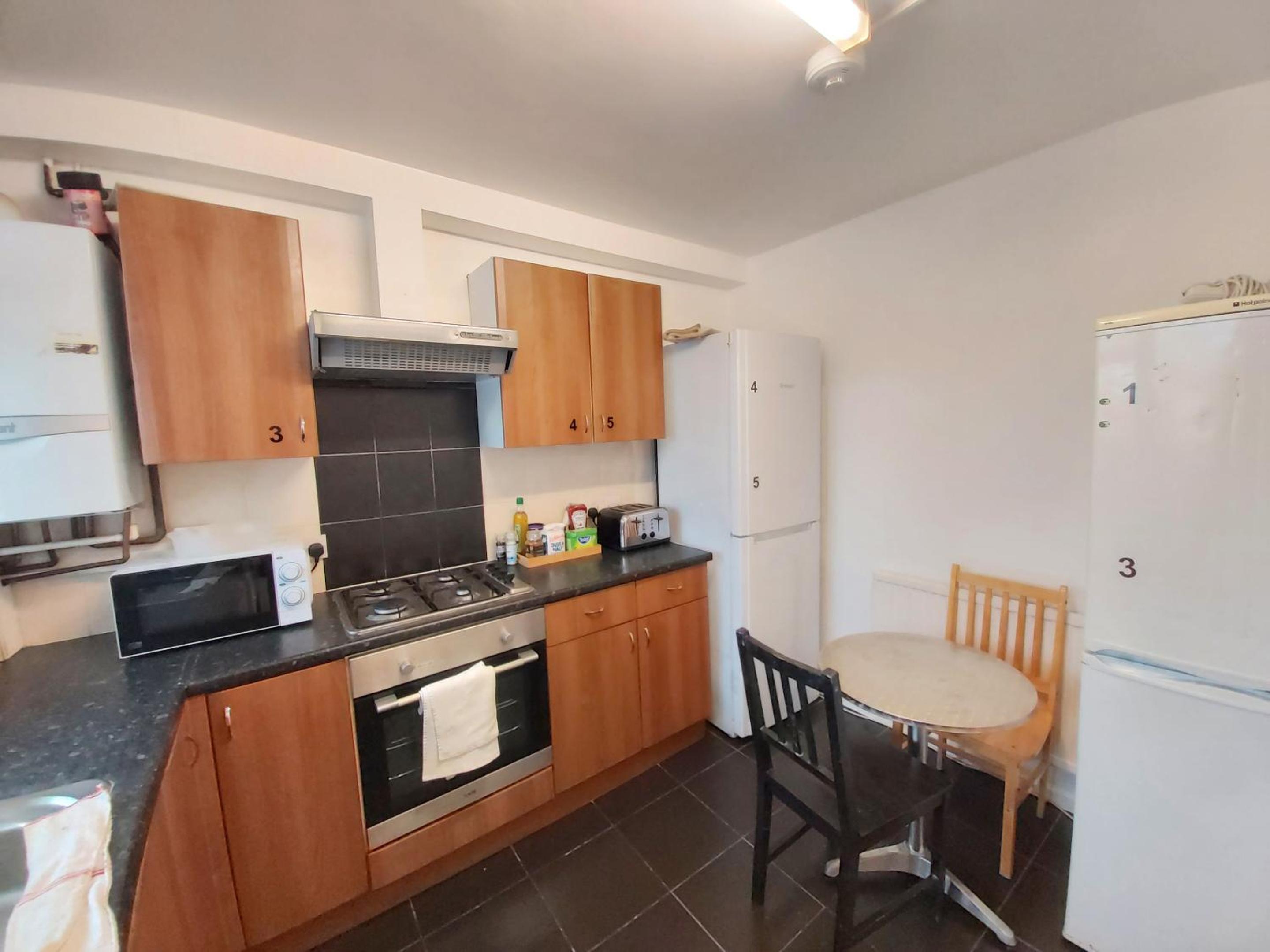 London Oldbury house rooms