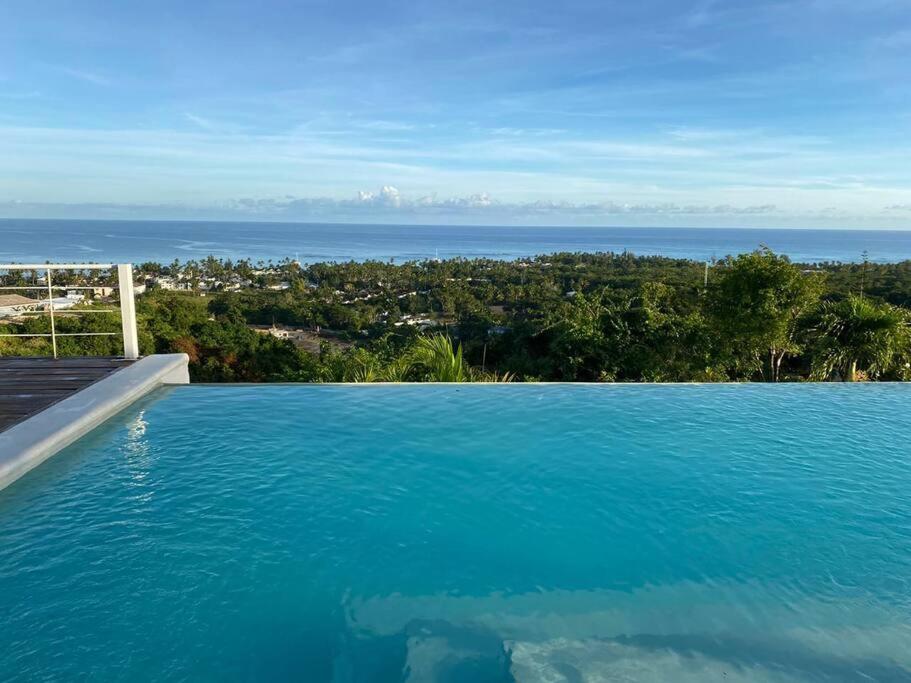 Exceptionnelles vue mer et villa