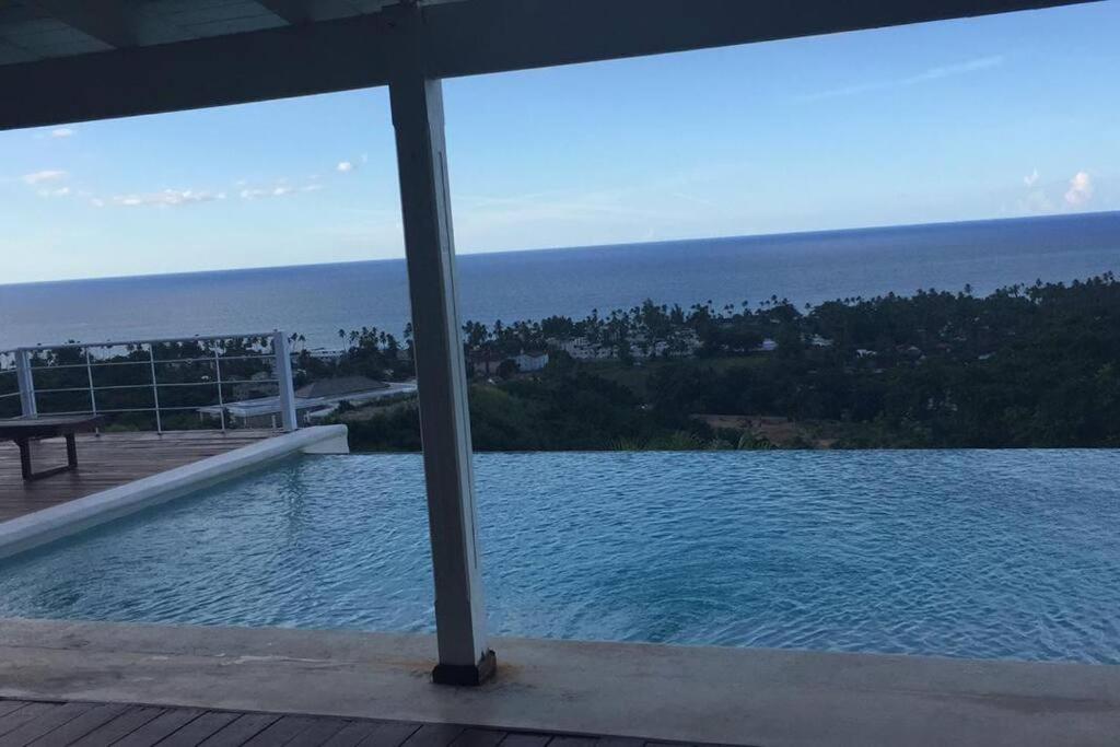 Exceptionnelles vue mer et villa