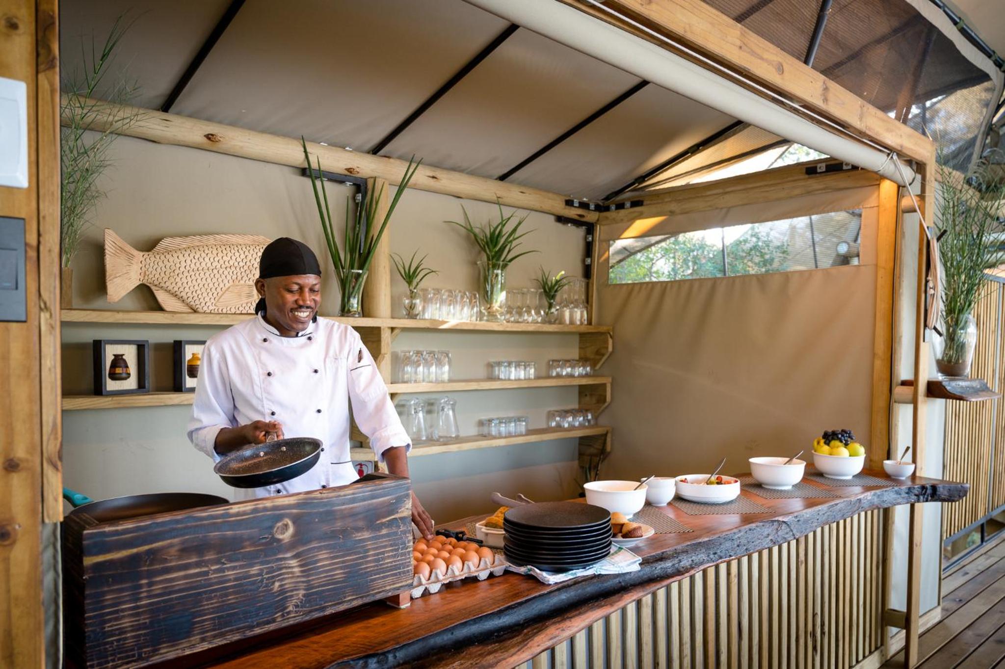 Hideaways Amava River Lodge, Balule, Greater Kruger view 3