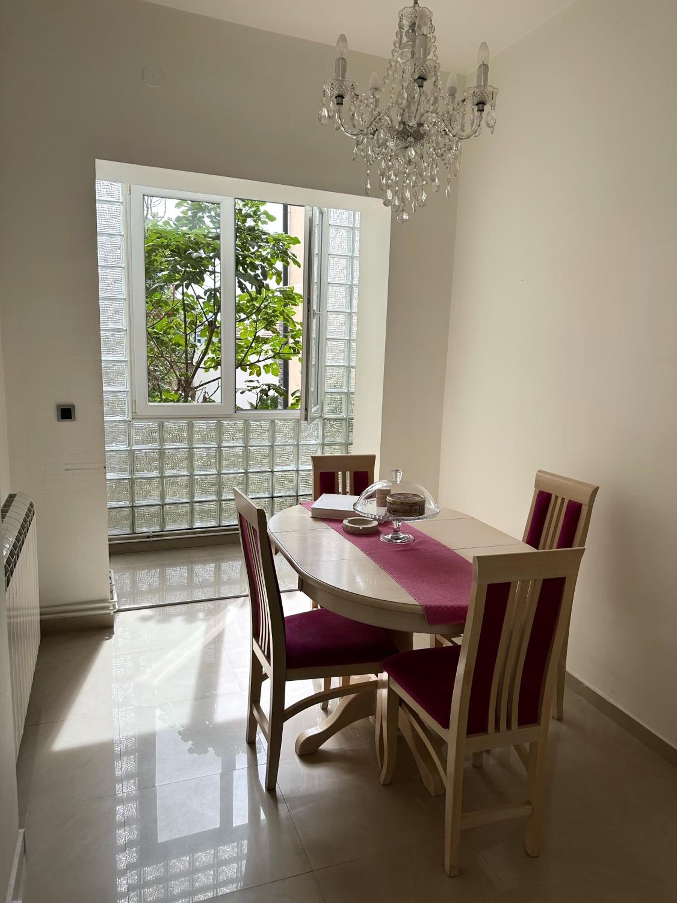 VRACAR Apartment